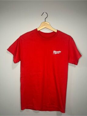 Milwaukee Men’s Red Short-Sleeve Logo Tee